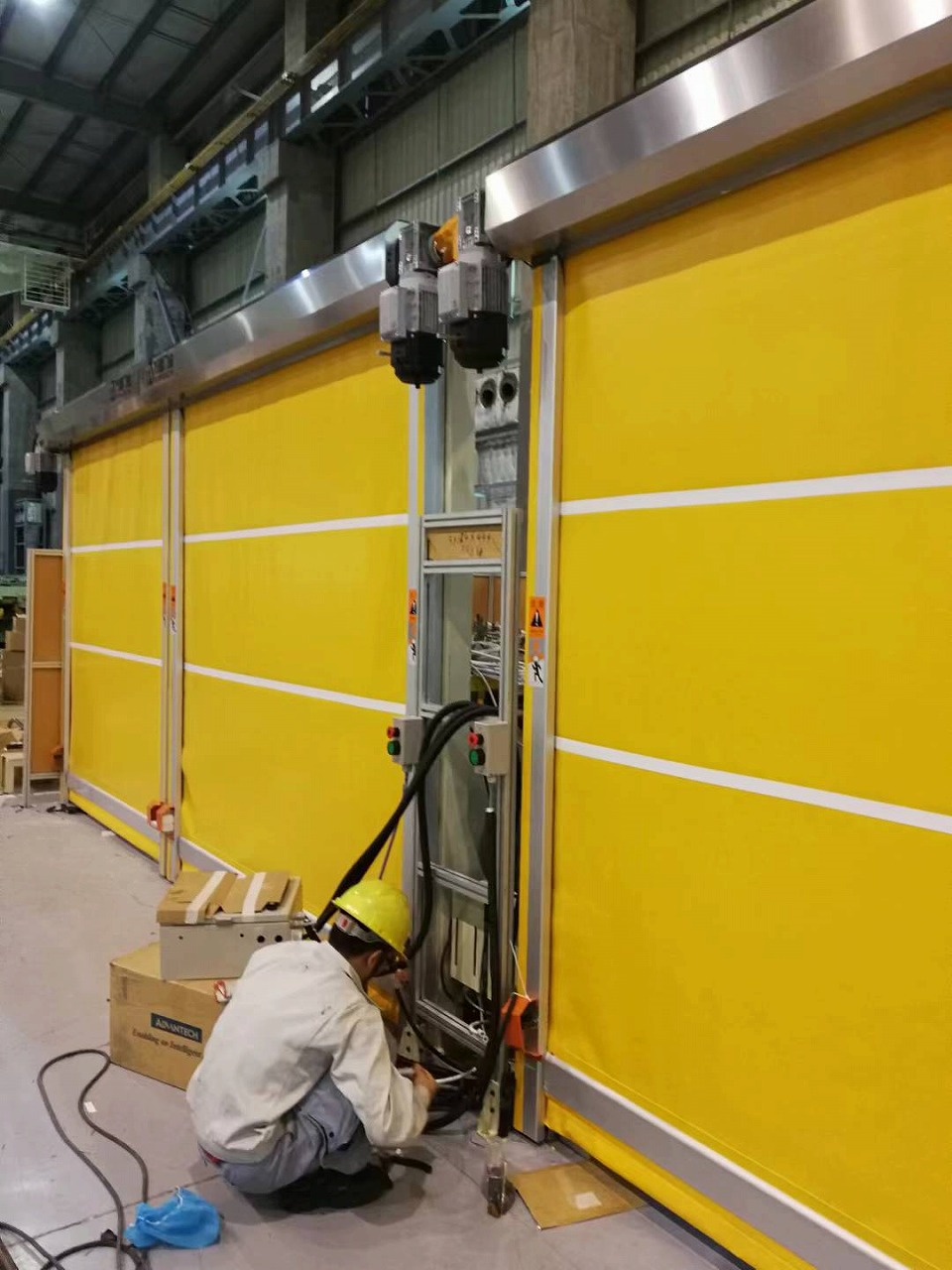 Automatic Welding Protection Door
